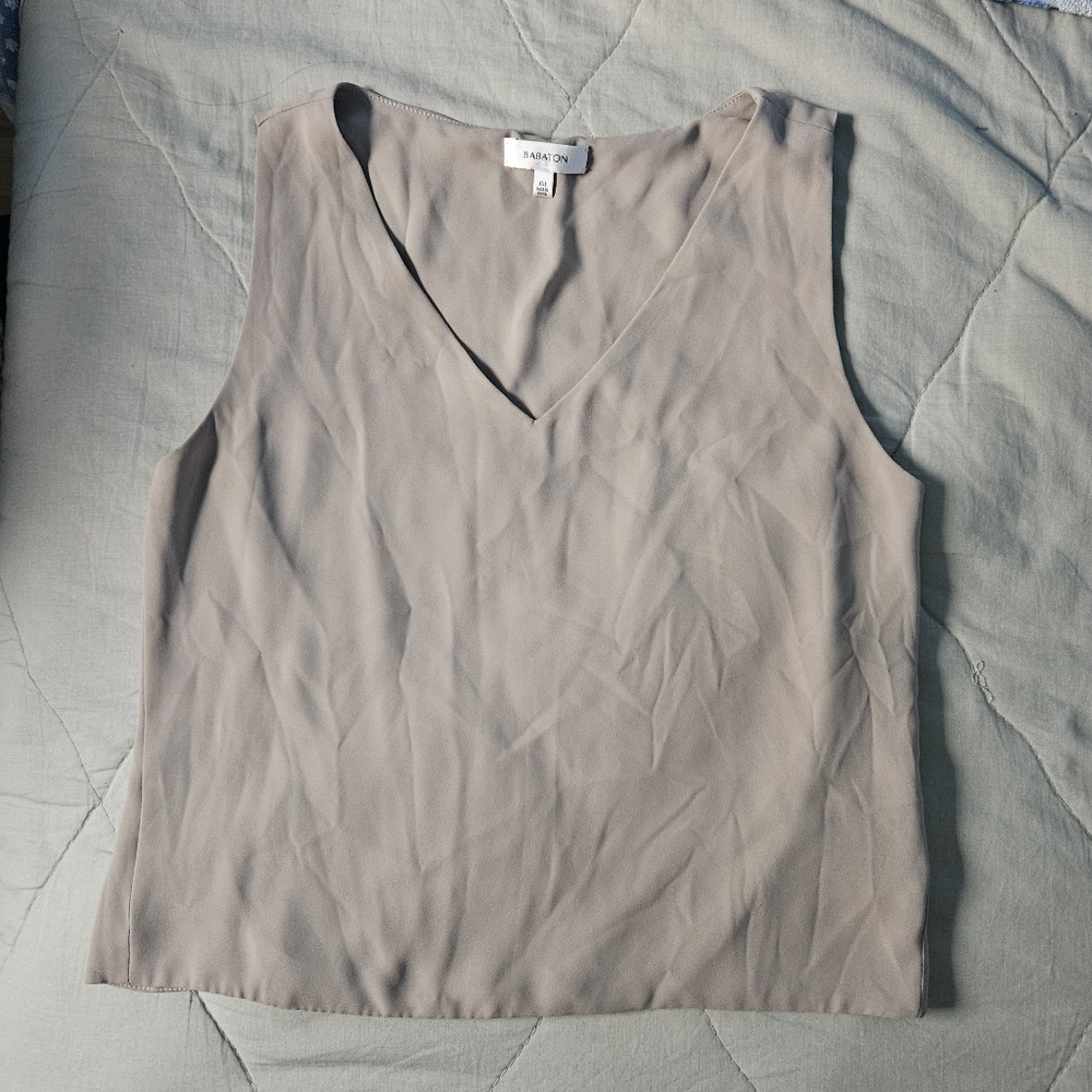 BABATON Murphy Blouse Beige Nude Sleeveless Tank XXS Aritzia